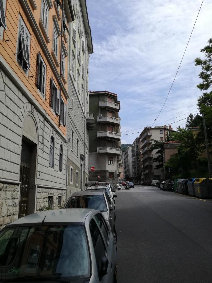 Casa Giuliana Appartement Triëst Buitenkant foto